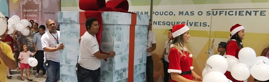 Chegada do Papai Noel no Shopping Moxuara. Muita Emoção!